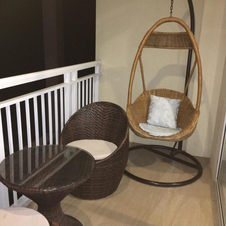 Pico Beach Front Condo Nasugbu Exterior foto