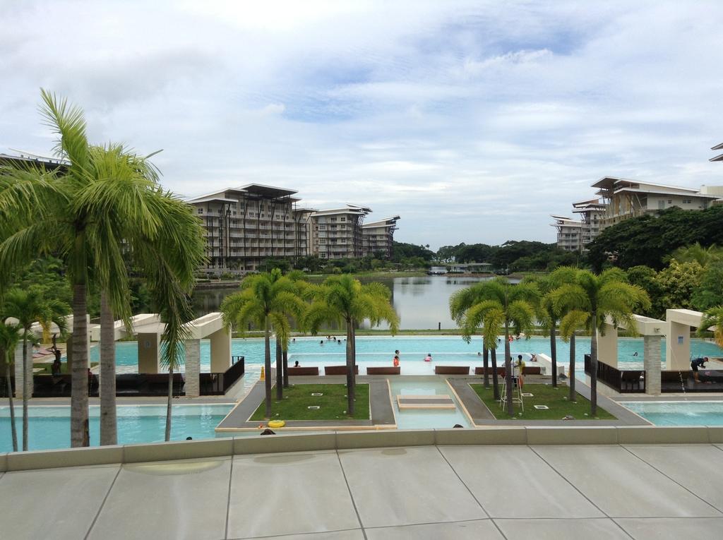 Pico Beach Front Condo Nasugbu Exterior foto